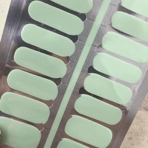 5 for $15 Nail Wrap - Tea & Cream Green